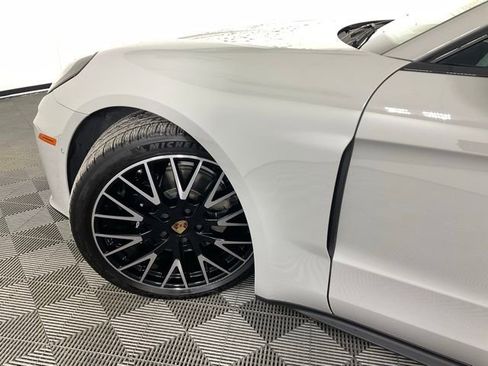 Used 2024 Porsche Panamera 4 image 37