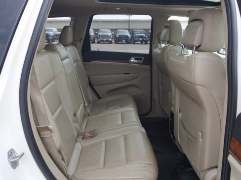 Used 2012 Jeep Grand Cherokee Limited w/ Luxury Group II AWD/4WD image 33