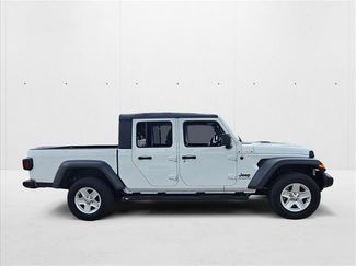 Used 2020 Jeep Gladiator Sport w/ Quick Order Package 24S video 4