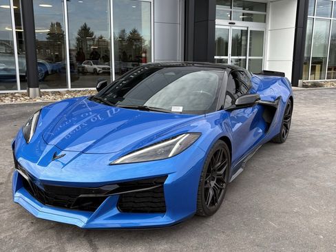 Used 2024 Chevrolet Corvette Z06 w/ Stealth Interior Trim Package image 23