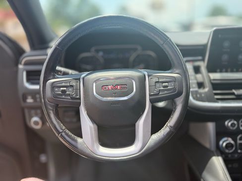 Used 2021 GMC Yukon XL SLT w/ SLT Luxury Plus Package AWD/4WD image 33
