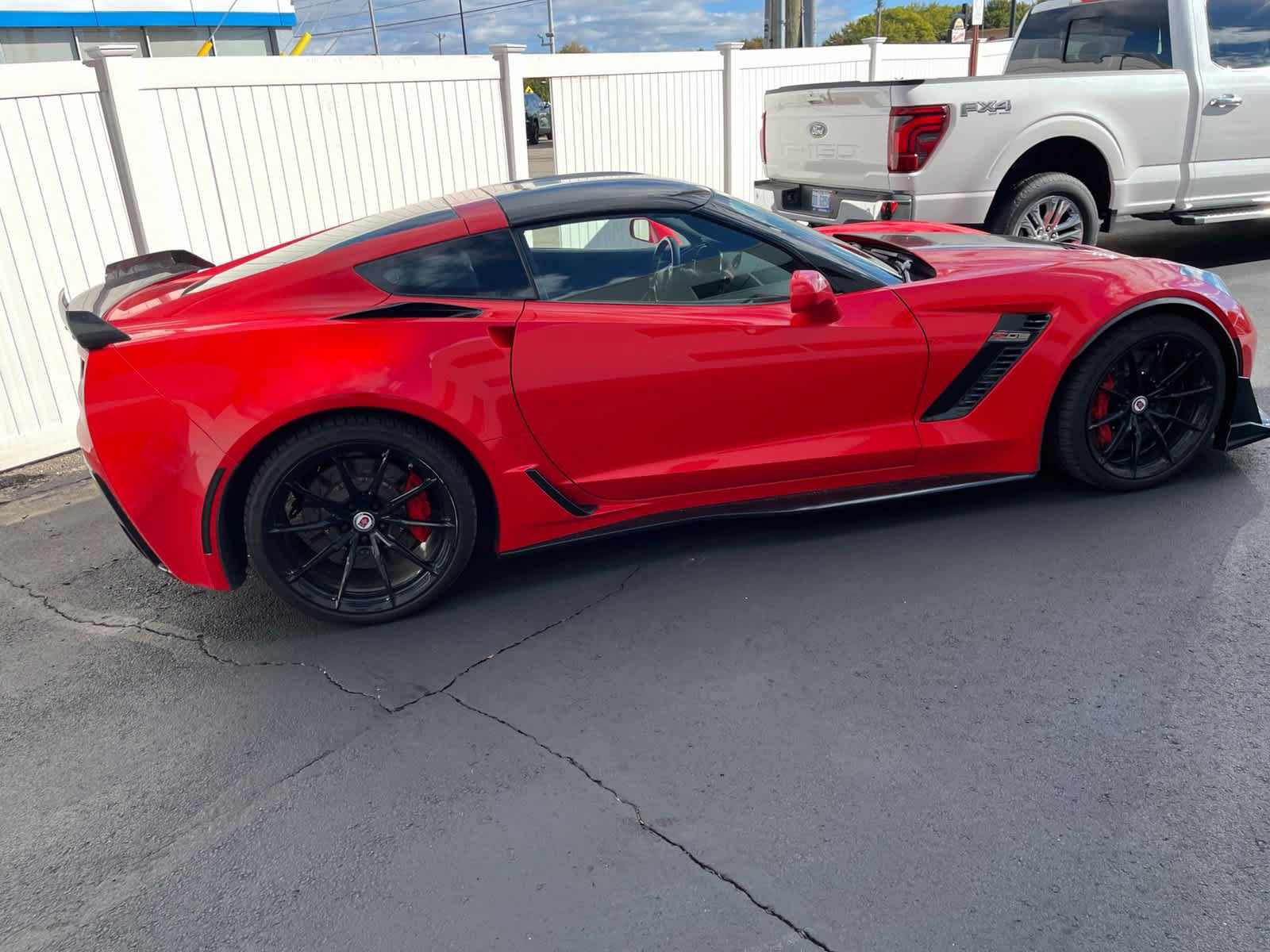 Used 2016 Chevrolet Corvette Z06 w/ 2LZ Preferred Equipment Group RWD image 16