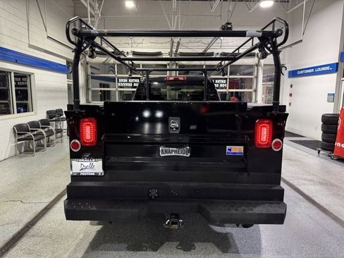 Used 2022 Chevrolet Silverado 2500 LT w/ Convenience Package image 10