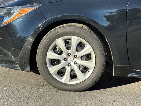 Used 2024 Toyota Corolla LE image 22