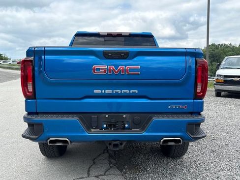 Used 2023 GMC Sierra 1500 AT4 w/ AT4 Premium Package AWD/4WD image 3