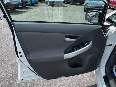 Used 2011 Toyota Prius Three w/ Solar Roof Pkg FWD image 28