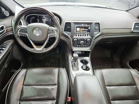 Used 2018 Jeep Grand Cherokee Overland image 7