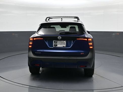 Certified 2025 Nissan Kicks SR FWD image 8