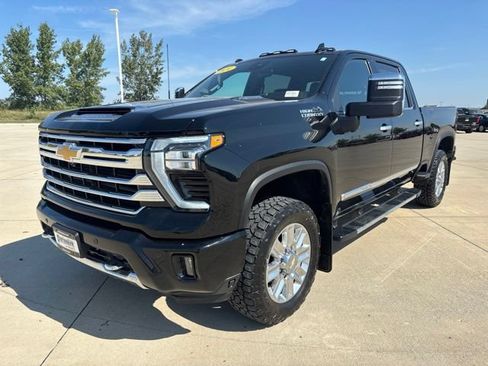 Used 2024 Chevrolet Silverado 2500 High Country w/ Technology Package AWD/4WD image 40
