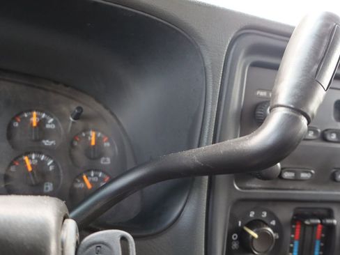 Used 2006 GMC Sierra 2500 W/T RWD image 29