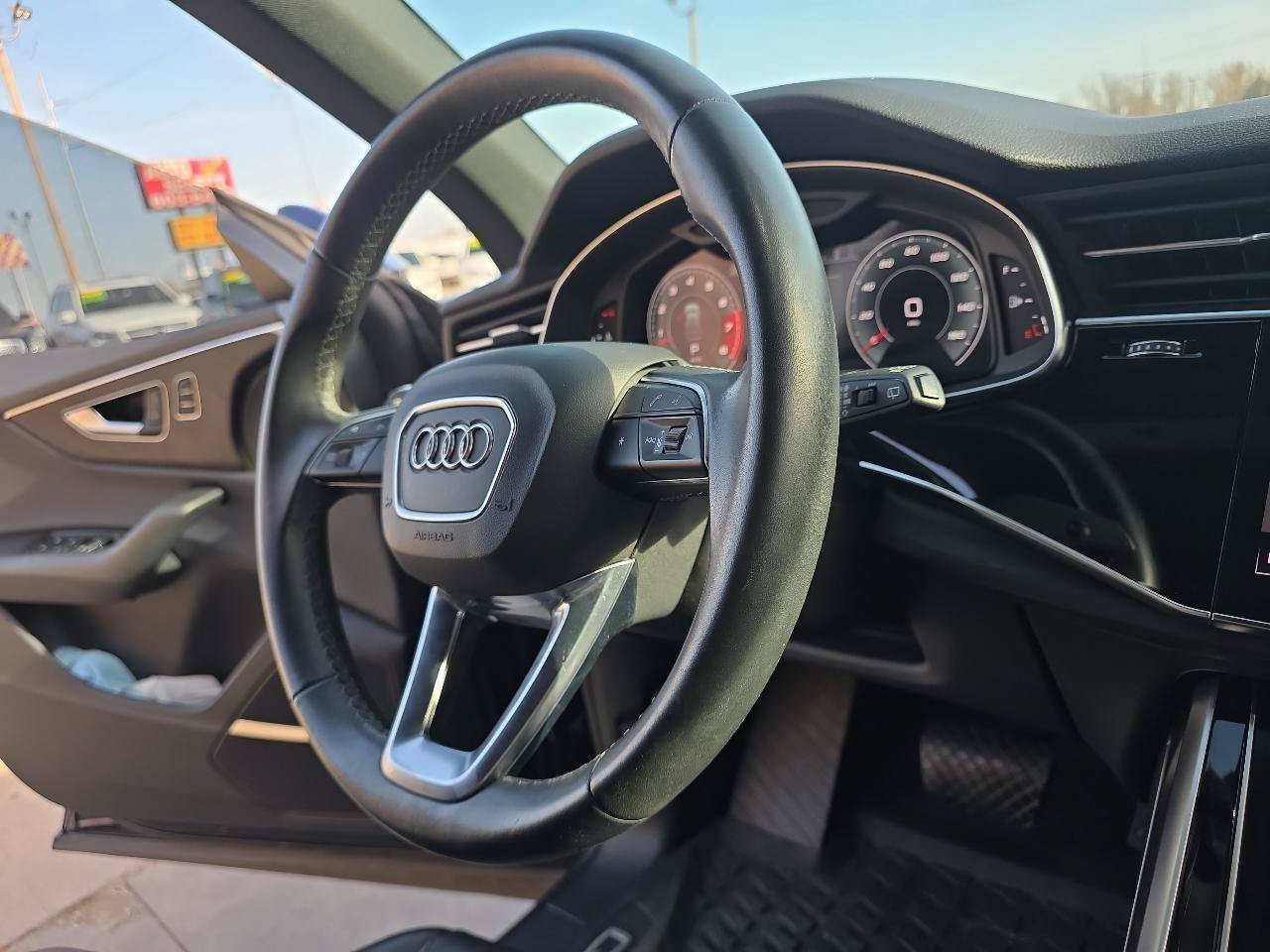 Used 2021 Audi Q8 Premium Plus w/ Premium Plus Package AWD/4WD image 13