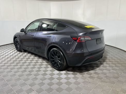 Used 2024 Tesla Model Y Long Range AWD/4WD image 6