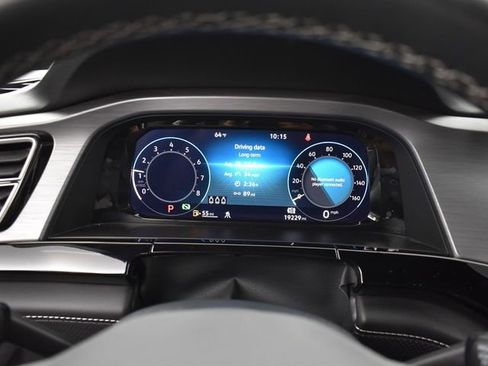 Used 2024 Volkswagen Atlas Cross Sport SE image 11