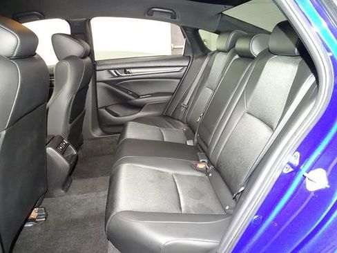 Used 2021 Honda Accord Sport image 11