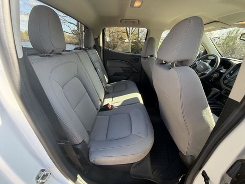 Used 2017 Chevrolet Colorado W/T w/ WT Convenience Package image 13