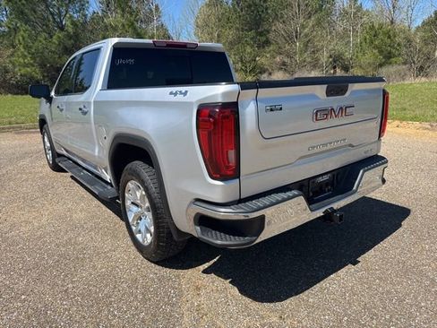 Used 2019 GMC Sierra 1500 SLT w/ SLT Premium Plus Package AWD/4WD image 5