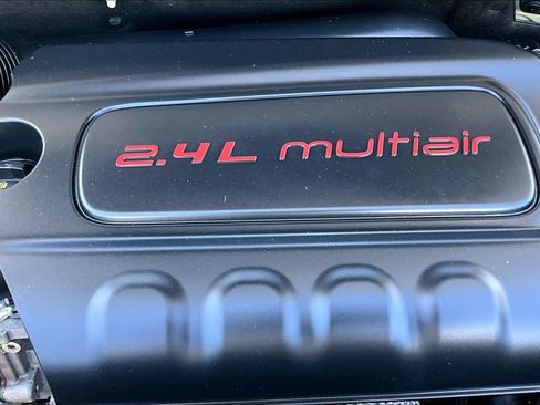 Certified 2016 Jeep Renegade Trailhawk AWD/4WD image 31
