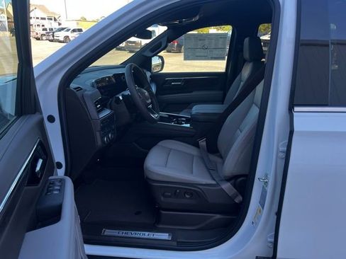 New 2026 Chevrolet Tahoe LT w/ Comfort Package AWD/4WD image 4