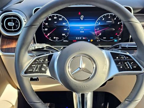 Certified 2026 Mercedes-Benz GLC 300 4MATIC image 29