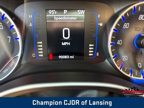 Used 2018 Chrysler Pacifica LX FWD image 24