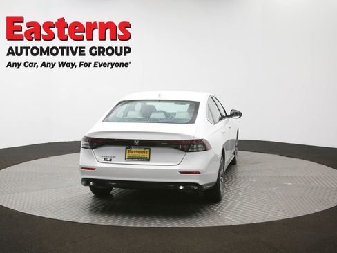Used 2024 Honda Accord EX image 38