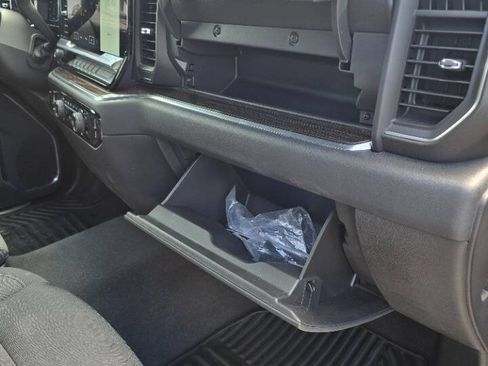 Used 2023 Chevrolet Silverado 1500 LT AWD/4WD image 20