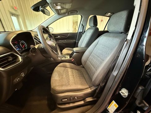 Used 2022 Chevrolet Equinox LT image 23