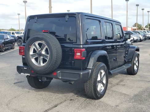 Used 2022 Jeep Wrangler Unlimited Sahara w/ LED Lighting Group image 8