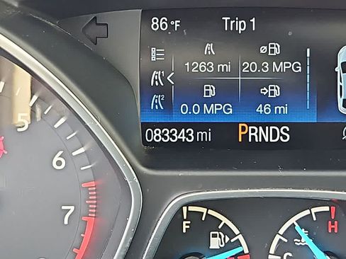 Used 2018 Ford Escape Titanium w/ Ford Safe & Smart Package AWD/4WD image 20
