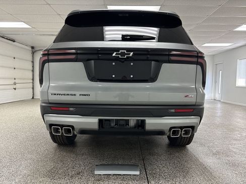 New 2026 Chevrolet Traverse Z71 w/ Driver Confidence Package AWD/4WD image 32