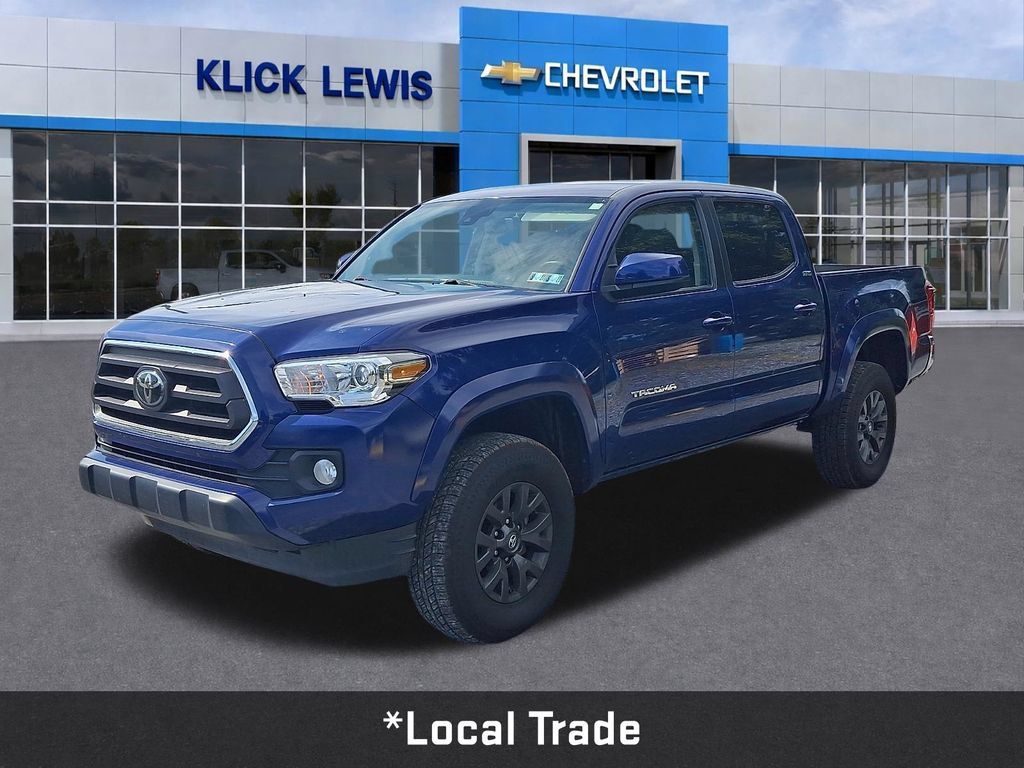 Used 2022 Toyota Tacoma SR5 AWD/4WD image 3