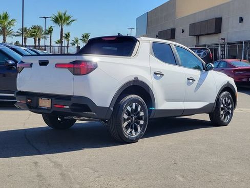 New 2027 Hyundai Santa Cruz SE FWD image 4