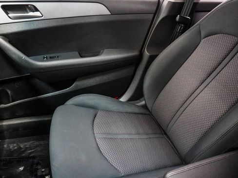 Used 2019 Hyundai Sonata SE image 28