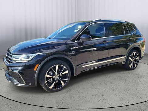 Used 2023 Volkswagen Tiguan SEL R-Line image 8