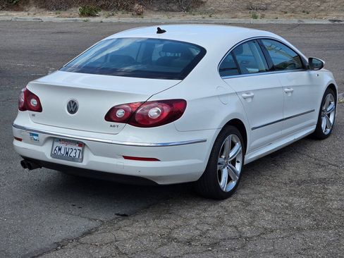 Used 2010 Volkswagen CC Sport FWD image 11