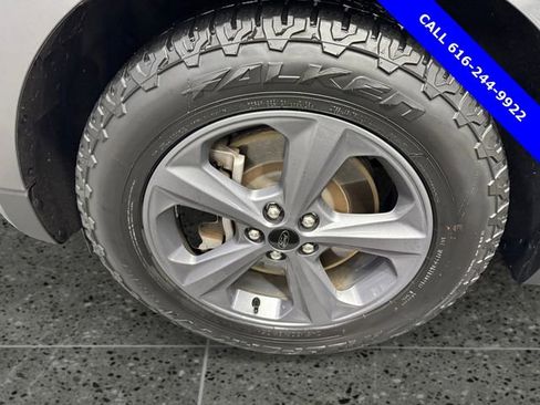 Used 2022 Ford Edge SEL w/ Sport Appearance Package image 24