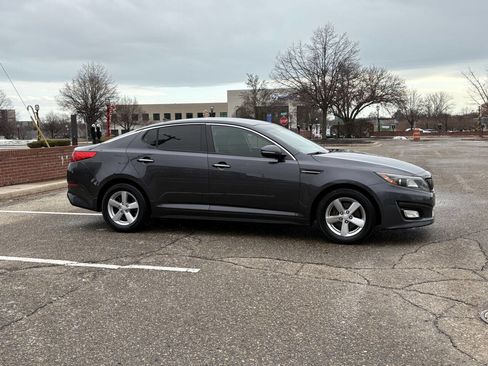 Used 2015 Kia Optima LX image 6