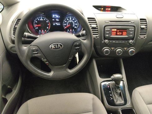 Used 2017 Kia Forte LX image 22