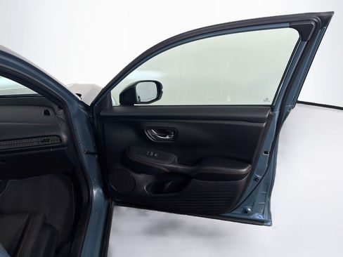 Used 2024 Honda HR-V Sport image 30