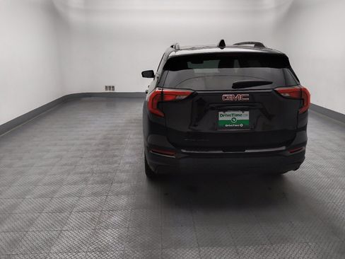 Used 2020 GMC Terrain SLE w/ Elevation Edition FWD image 6