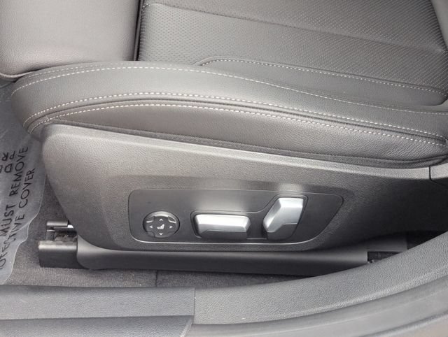 Used 2024 BMW i4 eDrive35 w/ Premium Package RWD image 21