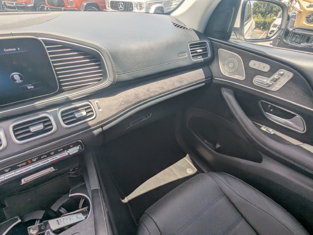 Certified 2022 Mercedes-Benz GLS 450 4MATIC image 4