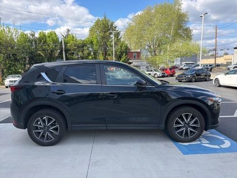 Used 2018 MAZDA CX-5 Touring w/ Preferred Equipment Package AWD/4WD image 6