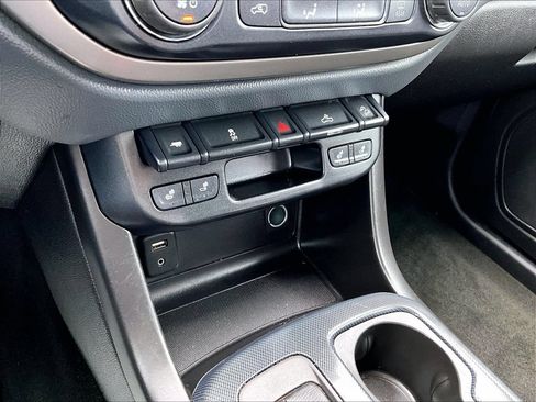 Used 2016 Chevrolet Colorado Z71 AWD/4WD image 33