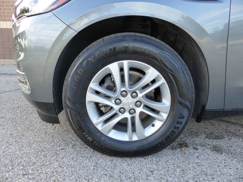 Used 2021 Buick Enclave Essence w/ Sound and Sites Package AWD/4WD image 16