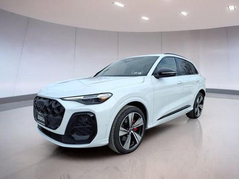 New 2025 Audi SQ5 Premium Plus image 3