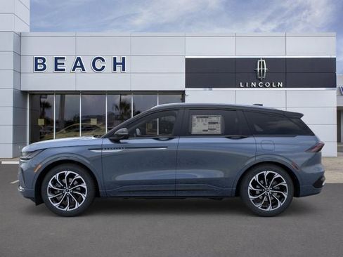 New 2026 Lincoln Nautilus Reserve AWD/4WD image 4