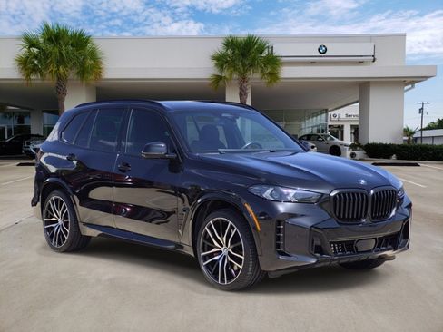 Certified 2024 BMW X5 xDrive40i w/ M Sport Package AWD/4WD image 3