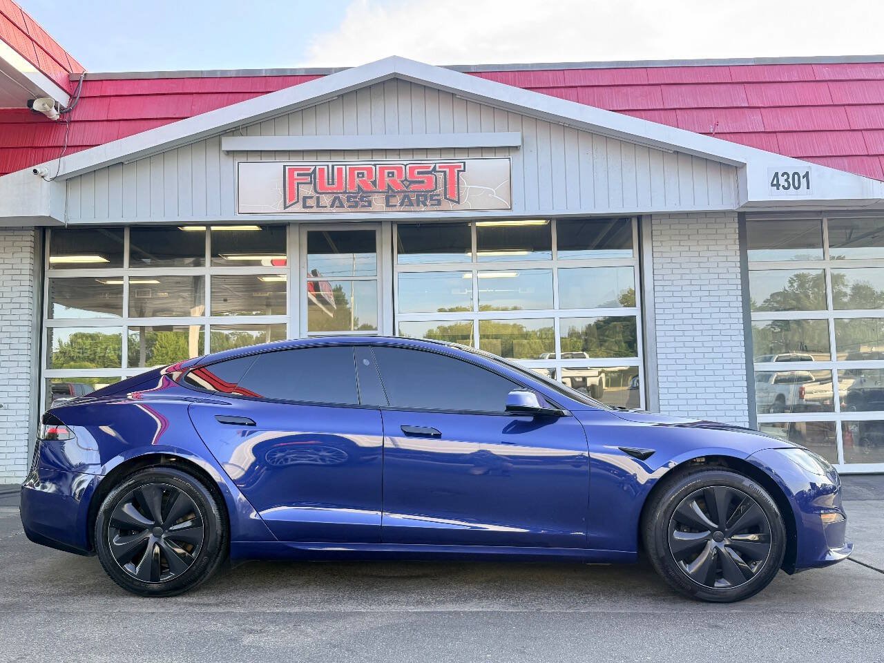 Used 2022 Tesla Model S AWD/4WD image 2