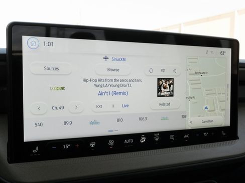 Used 2025 Ford Maverick Lariat w/ 4K Tow Package image 33